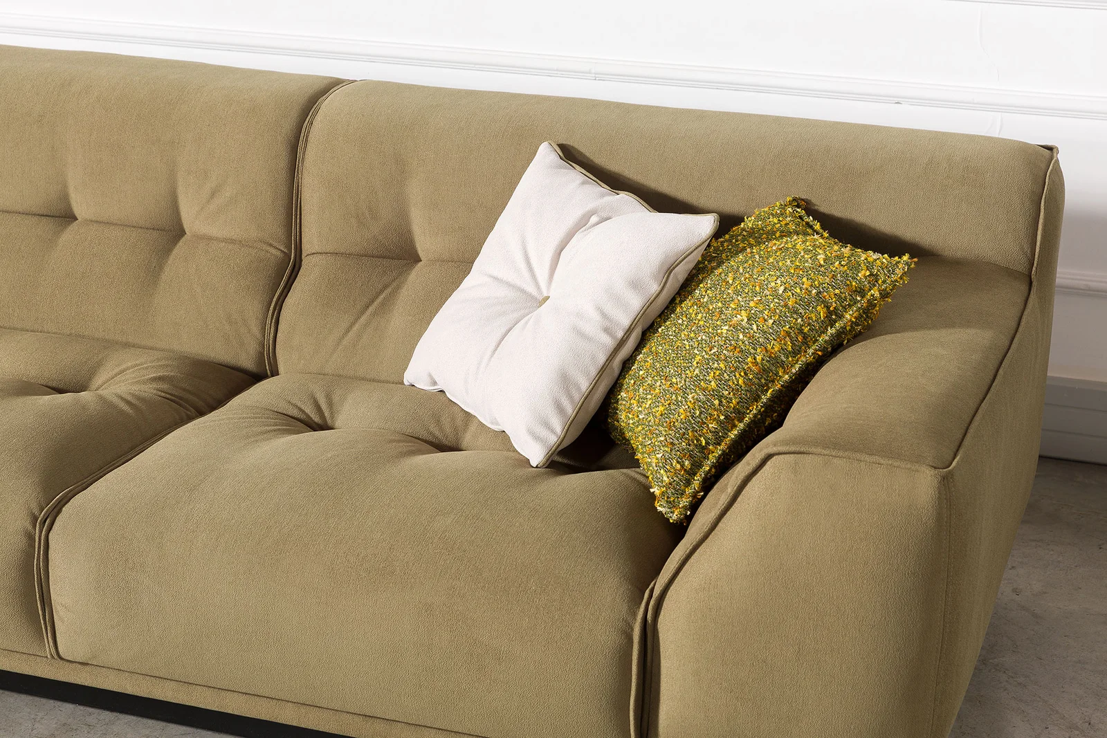 NANGARO - RAVELLO CORNER SOFA
(RIGHT MODULE + LEFT MODULE + CORNER MODULE + 3 SINGLE-SEAT MODULES) - RAVELLO RIGHT MODULE