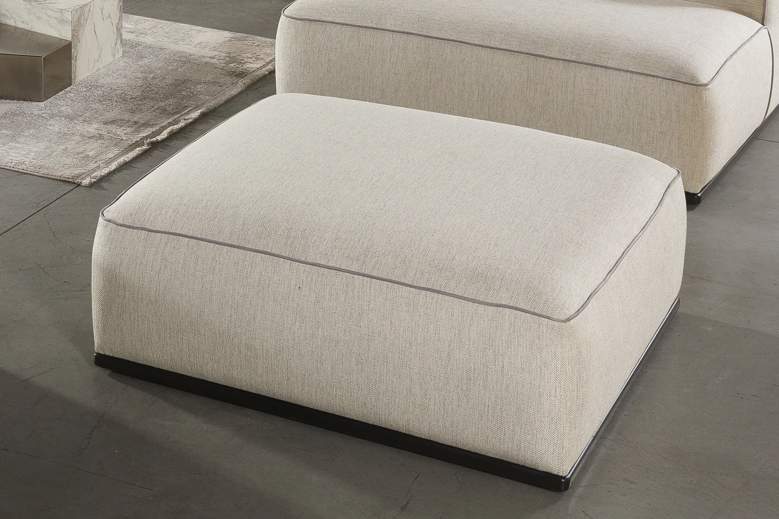NANGARO - FLATT SET
(RELAXATION MODULE + LOUNGER + SOFA + OTTOMAN) - FLATT OTTOMAN